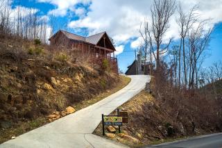 Black Bear Cabin by Stony Brook Cabins - Gatlinburg - 6