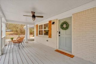 Cozy,Convenient home in Downtown - Acworth - 3