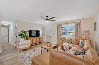 Cozy,Convenient home in Downtown - Acworth - 1
