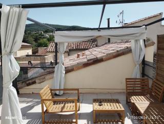 Un nid sur les toits avec terrasse - Apt - 9