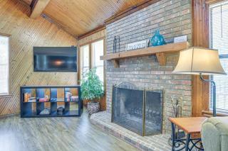 Spacious Lake Granbury Home with Deck and Boat Dock! - 5