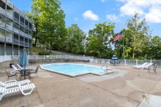 Paulie's Place - Osage Beach - 7