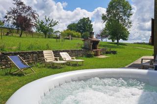 With the family -A peaceful stay in the countryside- spa 8-10 pers - - 9