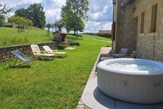 With the family -A peaceful stay in the countryside- spa 8-10 pers - - 6