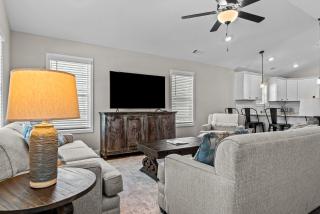 Mount Olive Cottage Close to Commerce Shopping - Commerce - 1