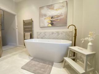 Beautiful Period York Property with free parking - 9