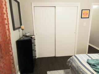 Cheeful, 2bed x 1bath Brick House - New Orleans - 4