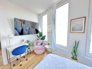 Large One Bedroom - Massive Private Terrace - Luxury Building - Williamsburg - Greenpoint - Brooklyn - 6