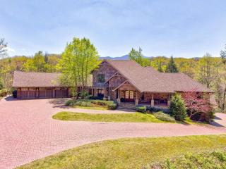 Haven and Hearth by Stony Brook Cabins - 9