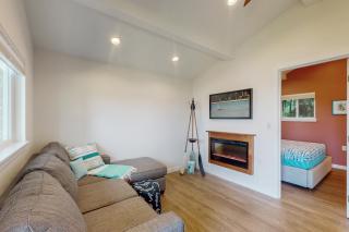 Tranquil Treasure - Lakebay - 6