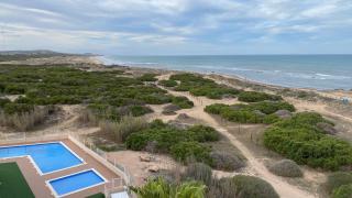Beachfront apartment in La Mata - 6