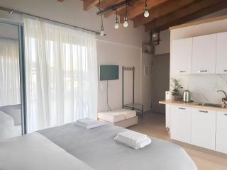 Elizabeth Studio - Athens - 0