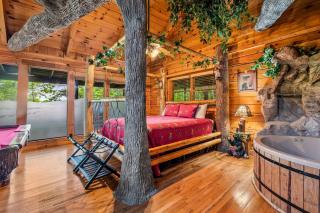 Gatlinburg Enchanted Treehouse by Stony Brook Cabins - Gatlinburg - 3