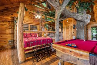 Gatlinburg Enchanted Treehouse by Stony Brook Cabins - Gatlinburg - 5