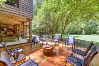 Riverfront Cabin with Outdoor Oasis in Seminary! - Collins - 0