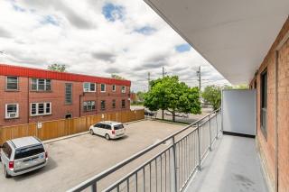 Glenview West Apartment with Patio - Near Downtown - Hamilton - 6