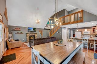 1 Mi to Beach Pocono Lake Chalet with Decks - 2