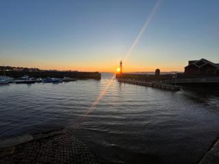 Double Room in Edinburgh with Beach View - 2