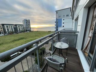 Double Room in Edinburgh with Beach View - 0
