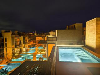 BeUtiful - Swimout-Gym-Rooftop-Pool - 5