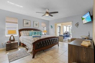 Key Largo SW Cape - waterfront private home locally owned & managed, fair & honest pricing - Cape Coral - 5