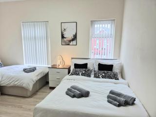 Rooms in Manchester 6 minutes Drive to Victoria Station - Manchester - 0