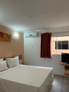 Apartamento Diroma Fiori frente para as piscinas - Caldas Novas - 9