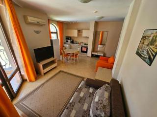 Apartment Lilou - 3 pools, SPA, gym, playgrounds - Sunny Beach - 9