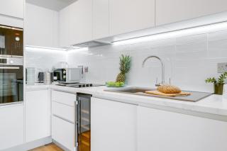 Pluxa Emerald Luxury - Walk to Attractions, Transport Nearby - Birmingham - 1
