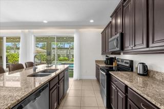 5 Bedrooms- 5 Bathrooms- Encore 7421 Ma - Orlando - 2