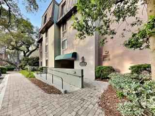 Ketch Court 893 - 8