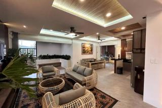 The Royal Manor Hotspring Resort - Los Baños - 2