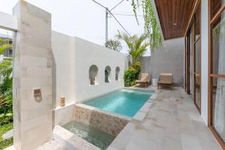 Villa Nilu Seaside by Pura Homes - 9