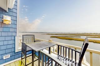 Heron Harbour 220-02 - 9