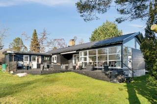 Cozy Cottage Only 500 M From The Sea - 5