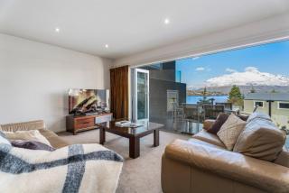 Lakefront Living - 4 Bedrm Apartment Alpine Vilage - Queenstown - 0