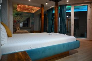 Vila One Beach Hotel - Durrës - 6