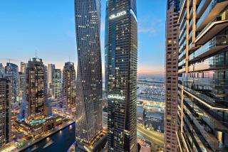 FIRST CLASS 2BR Luxurious and Modern - Dubai - 0