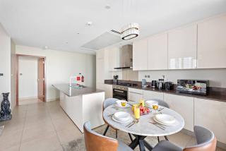 FIRST CLASS 2BR Luxurious and Modern - Dubai - 8