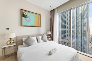 Luxury 2BR with Marina Views Near Dining Shopping Attractions & Beaches - 2