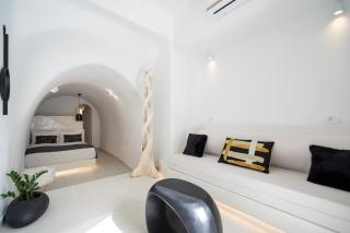 The Magic Luxury Cave Suites - Vóthon - 1