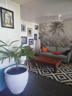 Un air de voyage, T2 à 150 m du lagon - 0