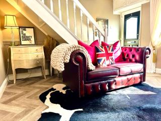 Pink Cosy Cottage - Glascote - 0