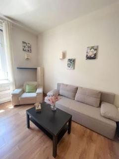 Diamond Cabin by the Church - Budapest - 9