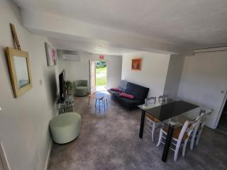 Jolie T2 indépendant dans une villa - Solliès-Ville - 4