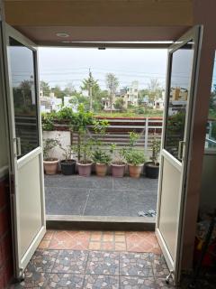 Decent Couples & Decent Friends Room - Chāmundi - 3
