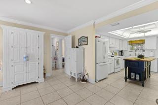 Seaside Hideaway - Port Orange - 3