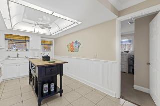 Seaside Hideaway - Port Orange - 2