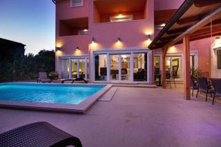 Ferienhaus mit Privatpool für 14 Personen ca 360 qm in Medulin, Istrien Südküste von Istrien - Medulin - 5