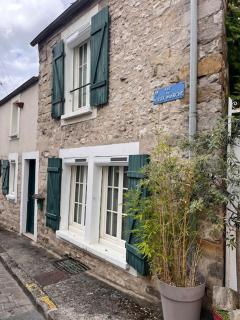 Charme et Calme au Cœur de ville - Moret-sur-Loing - 0